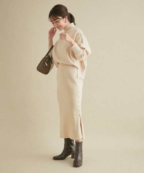 VIS（ビス）の「【セットアップ対応】ゆったりしたフォルムがかわいいハイネックミラノリブプルオーバー（ニット/セーター・レディース・ブラック/サックスブルー/キナリ/ブラウン系その他2・FREE）」の7枚目の写真