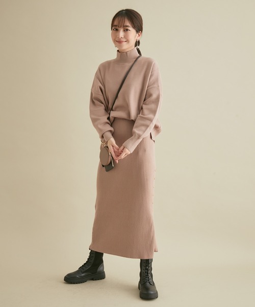 VIS（ビス）の「【セットアップ対応】ゆったりしたフォルムがかわいいハイネックミラノリブプルオーバー（ニット/セーター・レディース・ブラック/サックスブルー/キナリ/ブラウン系その他2・FREE）」の11枚目の写真