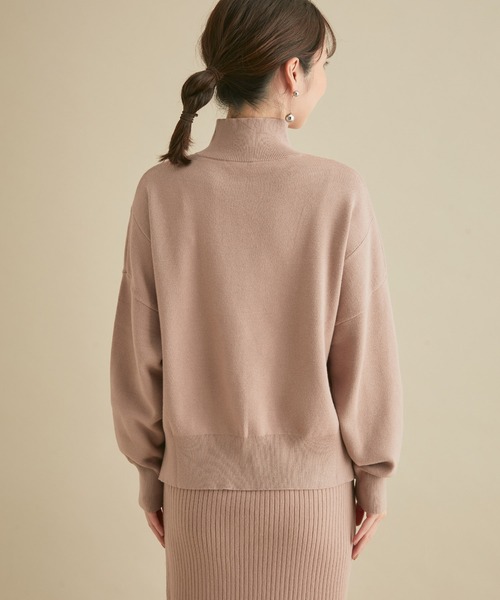 VIS（ビス）の「【セットアップ対応】ゆったりしたフォルムがかわいいハイネックミラノリブプルオーバー（ニット/セーター・レディース・ブラック/サックスブルー/キナリ/ブラウン系その他2・FREE）」の18枚目の写真