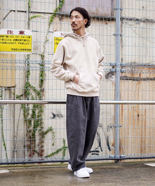 United Athle(ユナイテッドアスレ)の「【United Athle/ユナイテッドアスレ】12.0オンス ヘヴィーウェイト スウェット プルオーバー パーカー(裏起毛)(パーカー・メンズ・アッシュグレー/ベージュ・SMALL/MEDIUM/X-LARGE/XX-LARGE/LARGE)」の10枚目の写真