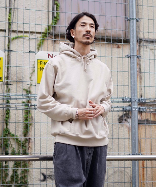 United Athle(ユナイテッドアスレ)の「【United Athle/ユナイテッドアスレ】12.0オンス ヘヴィーウェイト スウェット プルオーバー パーカー(裏起毛)(パーカー・メンズ・アッシュグレー/ベージュ・SMALL/MEDIUM/X-LARGE/XX-LARGE/LARGE)」の8枚目の写真