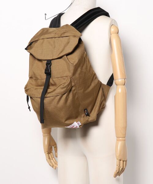Battenwear(バテンウエア)の「【Battenwear/バテンウェア】米国製バックパック/Day Hiker(バックパック/リュック・メンズ・ブラック/オリーブ系/ブラウン系その他/オレンジ・ONE SIZE)」の8枚目の写真