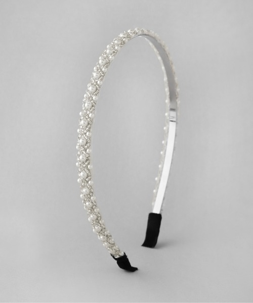 ANEMONE(アネモネ)の「ビーズ刺しゅうスリムカチューシャ(カチューシャ・レディース・ホワイト/ブラック・FREE)」の6枚目の写真