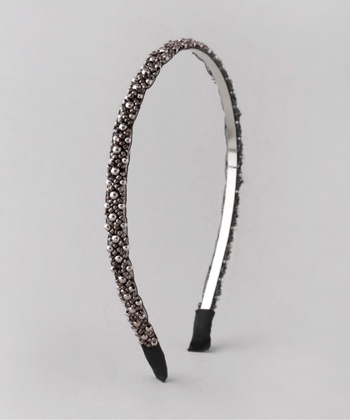 ANEMONE(アネモネ)の「ビーズ刺しゅうスリムカチューシャ(カチューシャ・レディース・ホワイト/ブラック・FREE)」の5枚目の写真