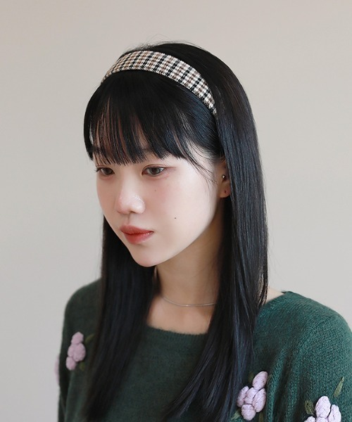 by muni:r（バイ ムニール）の「ハイティーン ムード  ハウンド チェック ヘアバンド（カチューシャ・レディース・ブラウン/アイボリー/ブラウン系その他・ONE SIZE）」の3枚目の写真