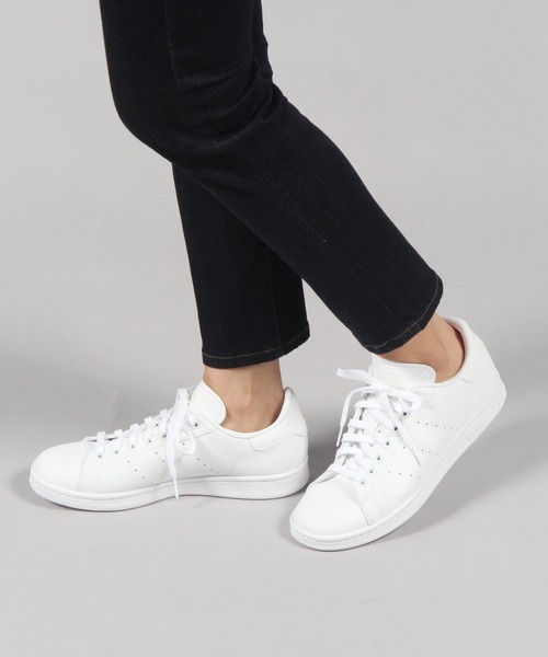 adidas(アディダス)の「【adidas/アディダス】STAN SMITHオリジナル(スニーカー・レディース・ホワイト・SMALL/MEDIUM/LARGE)」の4枚目の写真