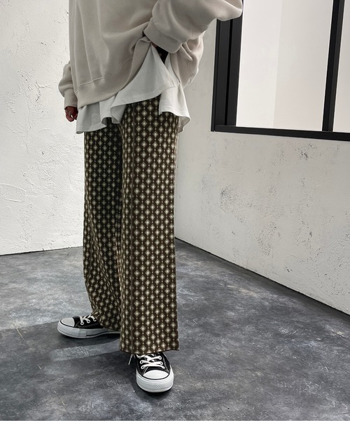apres jour mignon（アプレジュールミニョン）の「ジャガードニットパンツ【ZOZOTOWN限定アイテム】（その他パンツ・レディース・ブラック系その他/ダークブルー/ブラウン系その他・SMALL/X-LARGE/MEDIUM）」の13枚目の写真