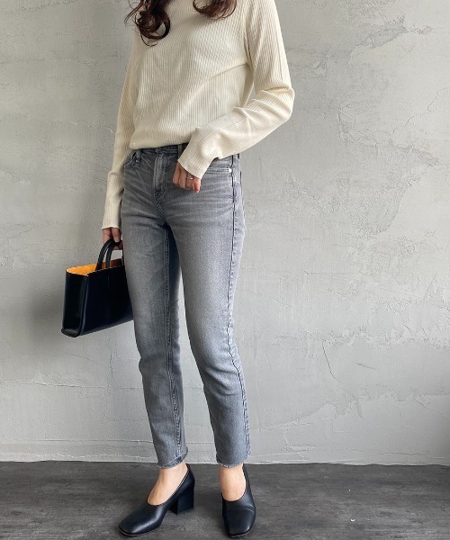 upperhights（アッパーハイツ）の「[upper hights/アッパーハイツ] THE SERENA スリムストレート グレーデニム（デニムパンツ・レディース・グレー・24/22/23）」の18枚目の写真