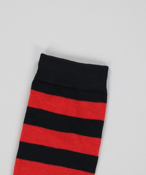 SPINNS（スピンズ）の「ボーダーハイソックス（ソックス/靴下・レディース・ブラック×ホワイト/ブラック×レッド・ONESIZE）」の11枚目の写真