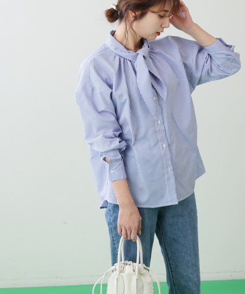 frames RAY CASSIN（フレームスレイカズン）の「WEB限定 2WAYボウタイ付バンドカラーブラウス（シャツ/ブラウス・レディース・レッド/ブルー/グリーン・FREE）」の12枚目の写真