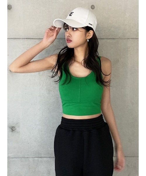 ENVYM（アンビー）の「カップインショートタンクトップ（タンクトップ・レディース・ブラック/ホワイト/グレー/グリーン・FREE）」の4枚目の写真