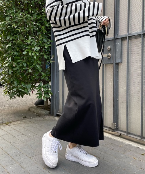 DouDou（ドゥドゥ）の「ポンチスリットスカート（スカート・レディース・ブラック/サックスブルー・38/36）」の9枚目の写真