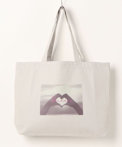 Q（キュー）の「フォトプリントキャンバストート（トートバッグ・レディース・ライトグレー/ブラック・MEDIUM）」の13枚目の写真