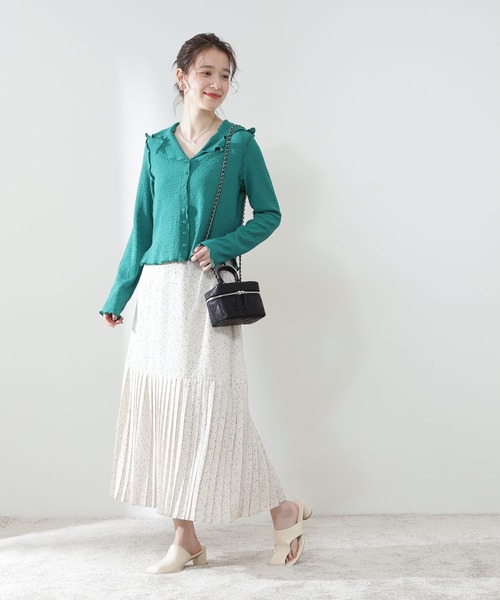 N.（N. Natural Beauty Basic）（エヌエヌナチュラルビューティーベーシック）の「襟付シャーリングメロウカットソー（Tシャツ/カットソー・レディース・ブラック/パープル/グリーン・MEDIUM）」の10枚目の写真