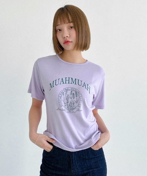 muahmuah(ムーアムーア)の「A'GEM/9 × .kom『muah muah/ムーアムーア』MUAH SIGNATURE REGULAR FIT HALF T-SHIRT/シグニチャー ハーフ スリーブ Tシャツ(Tシャツ/カットソー・レディース・ライトブルー/ベージュ/パープル/グレー/アイボリー/ブラック・FREE)」の18枚目の写真