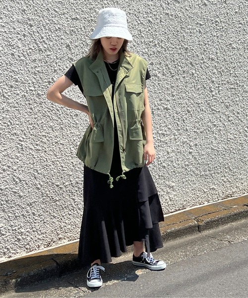 one way(ワンウェイ)の「ミリタリーベスト(ベスト・レディース・ブラック/ダークグリーン/アイボリー・FREE)」の8枚目の写真