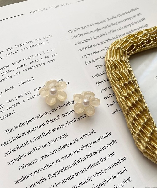 TONE SELECT GOODS(トーンセレクトグッズ)の「【Liaa】ミニフラワーヘアクリップセット(バレッタ/ヘアクリップ・レディース・ブラウン/ベージュ/ブラック/ホワイト・FREE)」の1枚目の写真