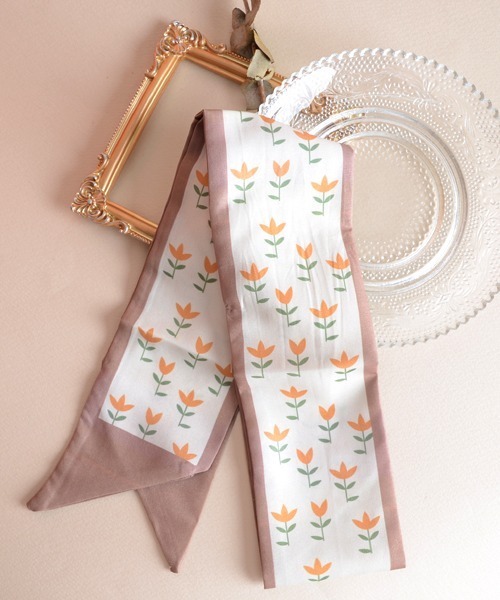 TONE SELECT GOODS（トーンセレクトグッズ）の「【float】アソート デザイン スカーフリボン（バンダナ/スカーフ・レディース・ベージュ系1/ベージュ系2/ベージュ系3/ベージュ系4/ベージュ系5/ベージュ系6/ベージュ系7/ベージュ系8/レッド系1/レッド系2/レッド系3/レッド系4/レッド系5/レッド系6/レッド系7/グリーン系2/グリーン系5/グリーン系1/グリーン系6/グリーン系4/グリーン系3/ブルー系2/ブルー系4/ブルー系6/ブルー系7/ブルー系3/ブルー系5/ブルー系1・FREE）」の2枚目の写真