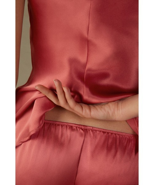 Intimissimi（インティミッシミ）の「シルクサテン Vネック