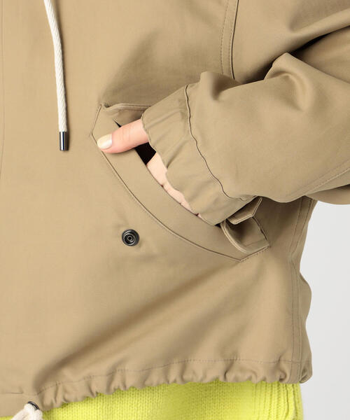 TOMORROWLAND (トゥモローランド)の「コットンダブルクロス フーデッドブルゾン(ブルゾン・レディース・チャコールグレー/ベージュ・36)」の13枚目の写真