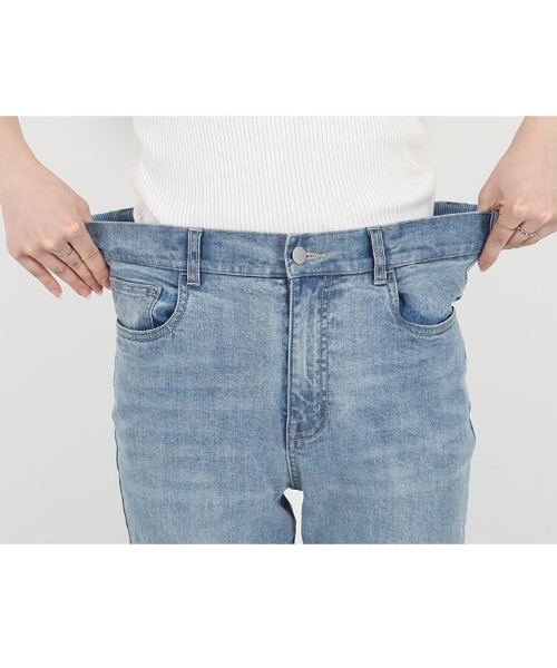 KOBE LETTUCE（コウベレタス）の「24時間快適！こっそりウエストゴムデニムパンツ（デニムパンツ・レディース・ライトブルー/ブラック/ブルー・L/M/S）」の17枚目の写真