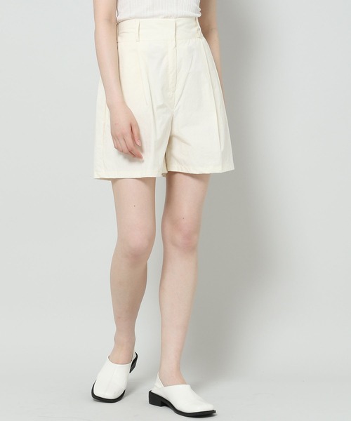 ALAND(エーランド)の「3.3 Field Trip/PLEATED WIDE ショートパンツ 2353163(その他パンツ・レディース・ネイビー/ベージュ/クリーム・FREE)」の2枚目の写真