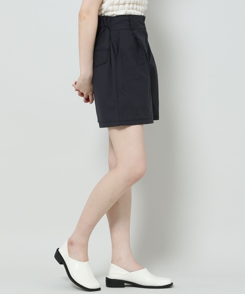 ALAND(エーランド)の「3.3 Field Trip/PLEATED WIDE ショートパンツ 2353163(その他パンツ・レディース・ネイビー/ベージュ/クリーム・FREE)」の13枚目の写真