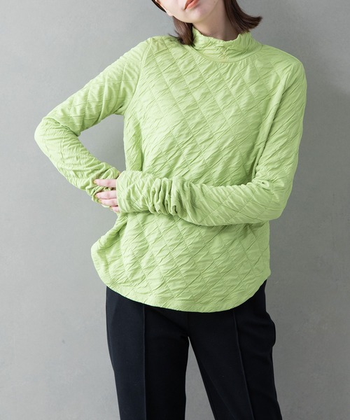 MARECHAL TERRE(マルシャルテル)の「キルティングトップス(Tシャツ/カットソー・レディース・ブラック/ブラウン/アイボリー/グリーン・MEDIUM)」の1枚目の写真