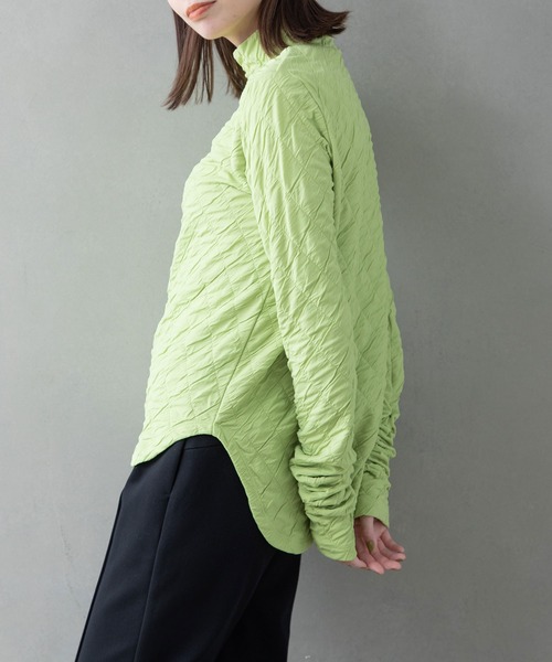 MARECHAL TERRE(マルシャルテル)の「キルティングトップス(Tシャツ/カットソー・レディース・ブラック/ブラウン/アイボリー/グリーン・MEDIUM)」の5枚目の写真