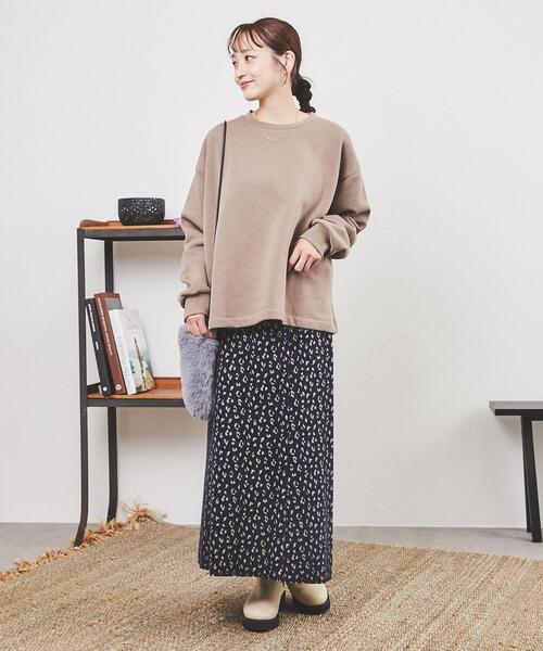 coen（コーエン）の「【WEB限定】ふっくら素材であたたかい。CVC裏起毛クルーネックスウェット（スウェット・レディース・オフホワイト/ブラック/ライム/モカ/ネイビー・FREE）」の16枚目の写真