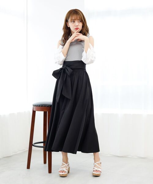 MAJESTIC LEGON(マジェスティックレゴン)の「ハイウエストボリュームスカート(スカート・レディース・ブラック/ブラウン/グレー・MEDIUM)」の2枚目の写真