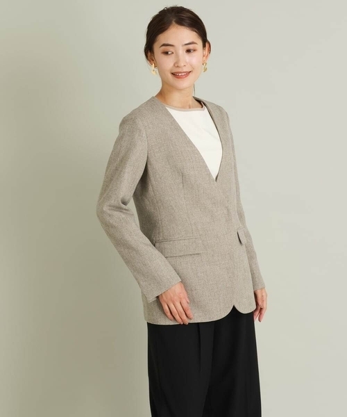 a.v.v(アーヴェヴェ)の「【セットアップ対応】ウールライクシャークノーカラージャケット【サスティナブル】(ノーカラージャケット・レディース・ベージュ/ブラック・38/40/36/34/42)」の12枚目の写真