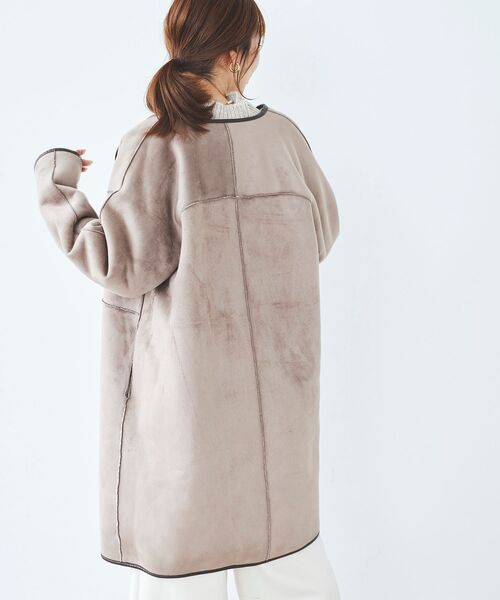 le.coeur blanc(ルクールブラン)の「リバーシブルフェイクムートンコート(ムートンコート・レディース・アイボリー/ダークグレー・36/38)」の17枚目の写真