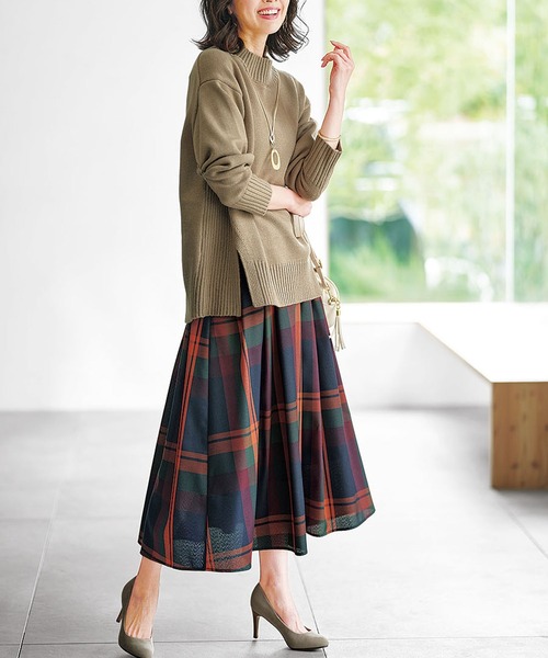 BELLUNA PLUS（ベルーナ）の「大人顔フレアーデザインチェック柄スカート（スカート・レディース・ブラウン/ターコイズブルー/オレンジ/ネイビー・LARGE/SMALL/X-LARGE/MEDIUM）」の10枚目の写真