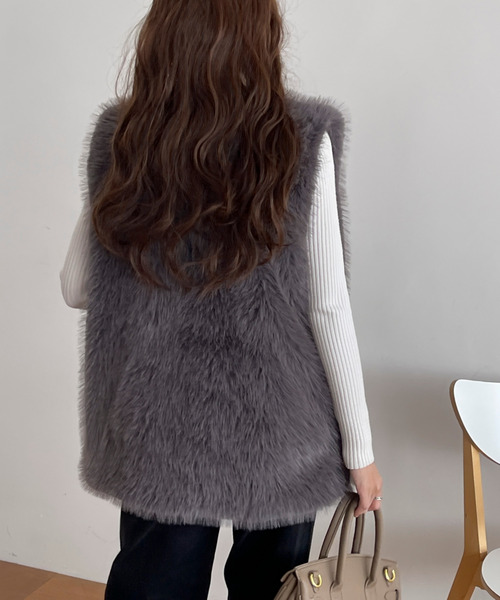 BANNER SELECT（バナーセレクト）の「ボリュームファーベスト（ベスト・レディース・ベージュ/ブラウン/グレー・FREE）」の6枚目の写真