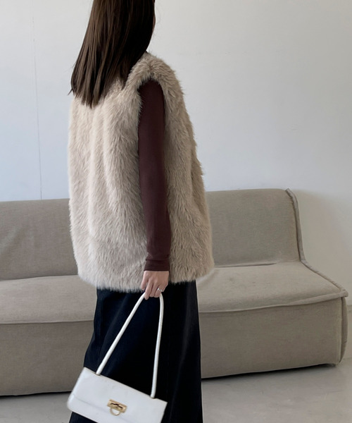 BANNER SELECT（バナーセレクト）の「ボリュームファーベスト（ベスト・レディース・ベージュ/ブラウン/グレー・FREE）」の10枚目の写真