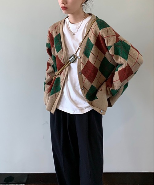RUUX(ルーフ)の「アーガイル ニット カーディガン(カーディガン/ボレロ・レディース・ベージュ/ブラック/ピンク/グリーン・FREE)」の13枚目の写真