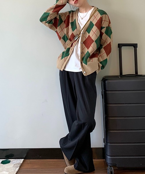 RUUX(ルーフ)の「アーガイル ニット カーディガン(カーディガン/ボレロ・レディース・ベージュ/ブラック/ピンク/グリーン・FREE)」の14枚目の写真