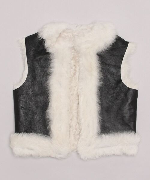 ALLSAINTS(オールセインツ)の「RAWLY SHEARLING GILE | RAWLY シアリング ジレ(その他アウター・レディース・ホワイト・M/S/XS)」の2枚目の写真