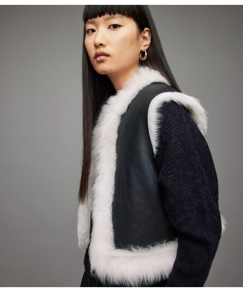 ALLSAINTS(オールセインツ)の「RAWLY SHEARLING GILE | RAWLY シアリング ジレ(その他アウター・レディース・ホワイト・M/S/XS)」の3枚目の写真