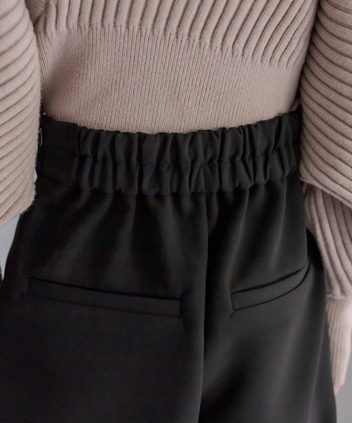 mline（エムライン）の「[mline] シンプルショートパンツ（その他パンツ・レディース・アイボリー/ブラック・1/2）」の11枚目の写真