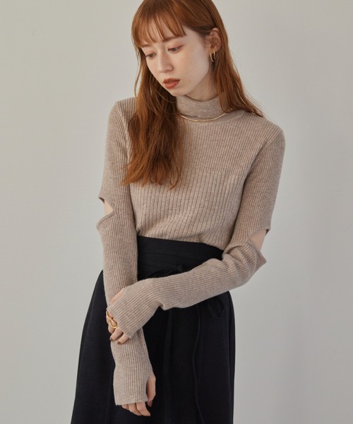 hinari（ヒナリ）の「カットアウトリブタートルネックニット（ニット/セーター・レディース・モカ/アイボリー/ブラック/ベージュ/カーキブラウン・FREE）」の14枚目の写真