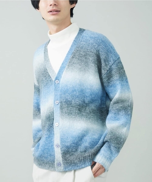 a.v.v（アーヴェヴェ）の「グラデーションワイドシルエットカーディガン（カーディガン/ボレロ・メンズ・ライトブルー/イエロー・46/48）」の2枚目の写真