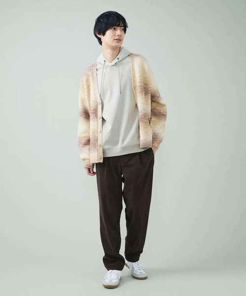 a.v.v（アーヴェヴェ）の「グラデーションワイドシルエットカーディガン（カーディガン/ボレロ・メンズ・ライトブルー/イエロー・46/48）」の7枚目の写真