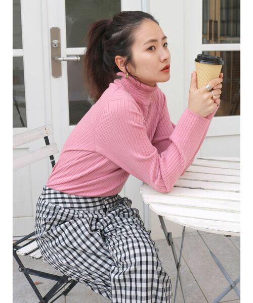 Ungrid(アングリッド)の「ウォッシャブルタートルニット(ニット/セーター・レディース・ピンク/ライトグリーン/イエロー/レッド/ブラック/ヘザーグレー・FREE)」の19枚目の写真