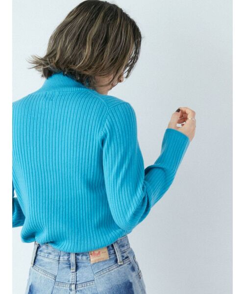 Ungrid(アングリッド)の「ウォッシャブルタートルニット(ニット/セーター・レディース・ピンク/ライトグリーン/イエロー/レッド/ブラック/ヘザーグレー・FREE)」の10枚目の写真