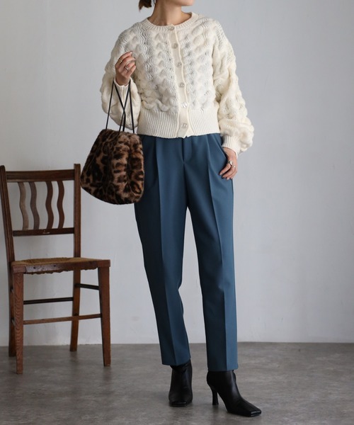 Yucca（ユッカ）の「モコモコショート丈ニットカーディガン（カーディガン/ボレロ・レディース・ラベンダー/チャコールグレー/オフホワイト・MEDIUM）」の14枚目の写真