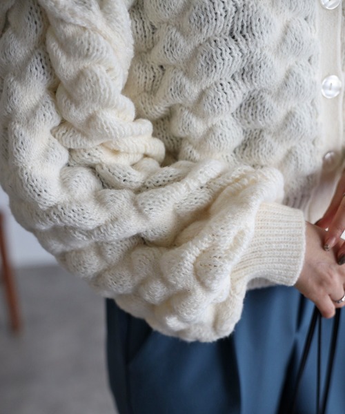 Yucca（ユッカ）の「モコモコショート丈ニットカーディガン（カーディガン/ボレロ・レディース・ラベンダー/チャコールグレー/オフホワイト・MEDIUM）」の19枚目の写真