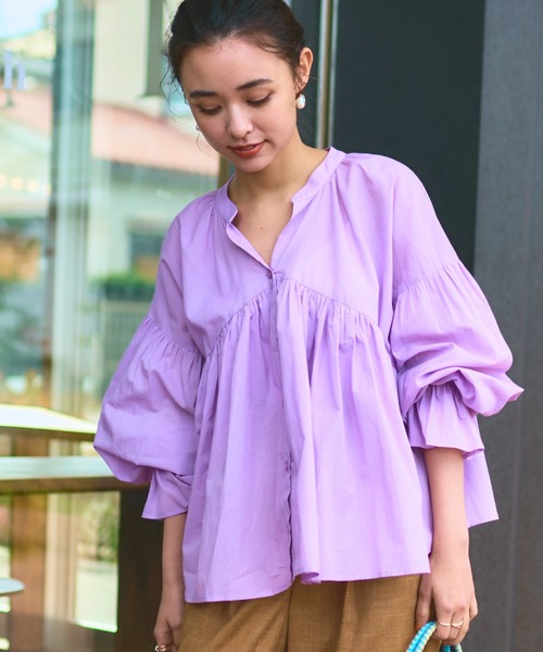 titivate（ティティベイト）の「キャンディースリーブギャザーブラウス（シャツ/ブラウス・レディース・ラベンダー/グリーン/ブラック/オフホワイト/グリーン系その他/ダークブラウン/ライトブルー/ライトピンク・S/M）」の7枚目の写真