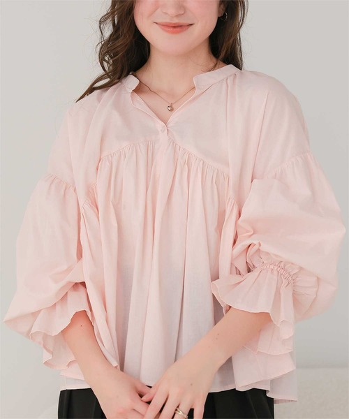 titivate（ティティベイト）の「キャンディースリーブギャザーブラウス（シャツ/ブラウス・レディース・ラベンダー/グリーン/ブラック/オフホワイト/グリーン系その他/ダークブラウン/ライトブルー/ライトピンク・S/M）」の8枚目の写真